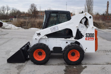 Мини-погрузчик Bobcat S300